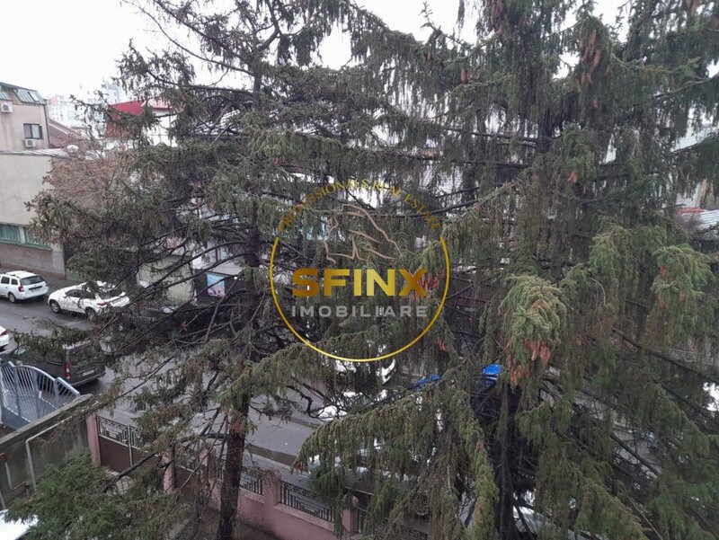 Hala Traian, vila, 3 camere semidecomandate la prima inchiriere