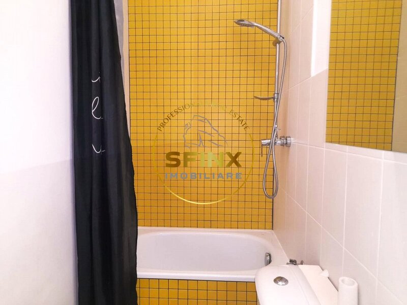 Hala Traian, vila, 3 camere semidecomandate la prima inchiriere