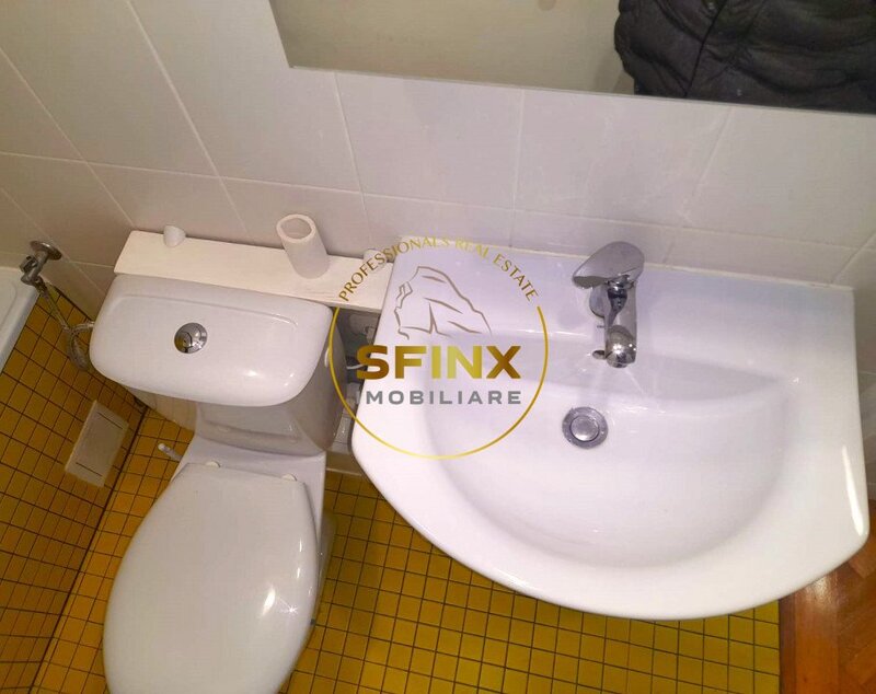 Hala Traian, vila, 3 camere semidecomandate la prima inchiriere